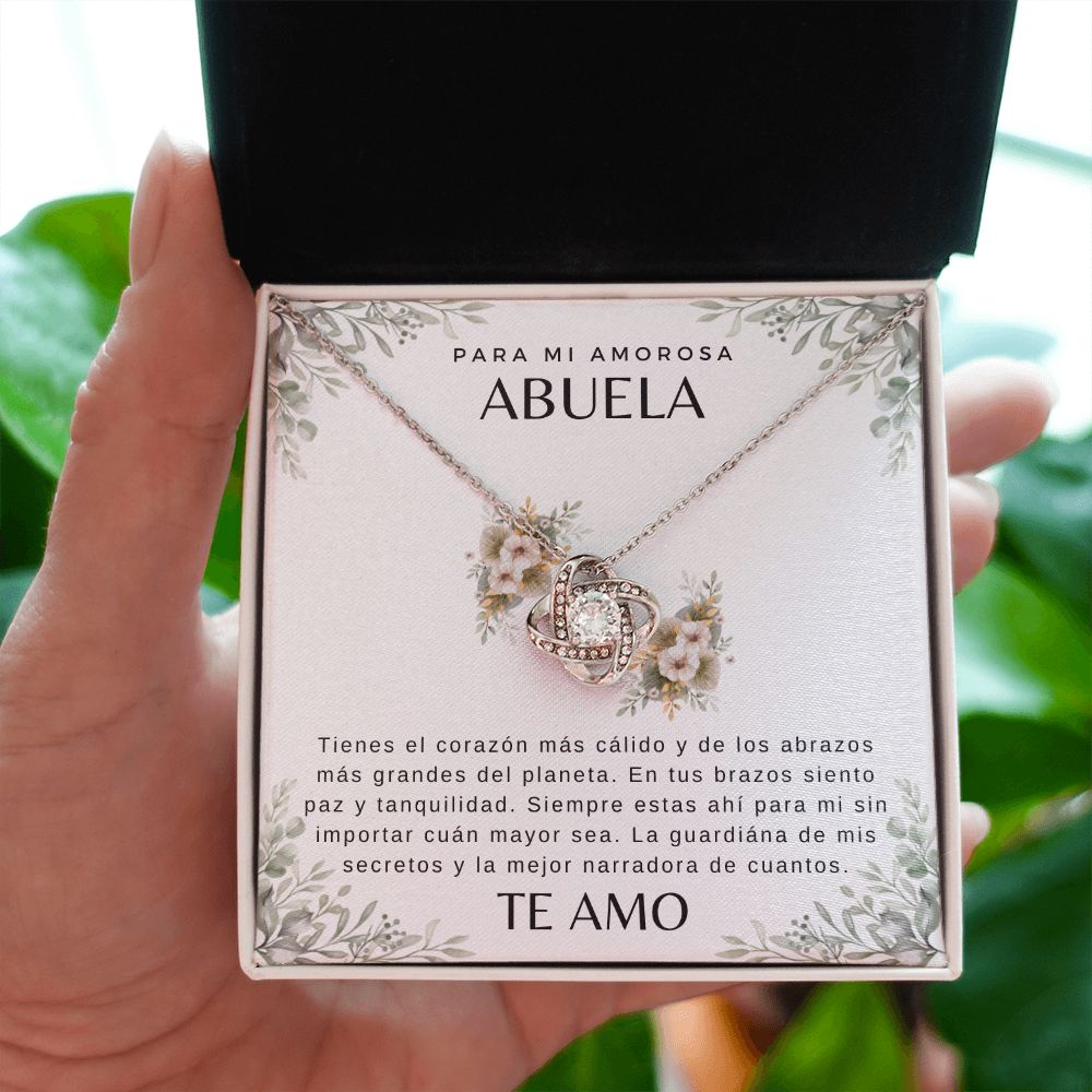 Para Mi Amorosa Abuela | Collar Love Knot